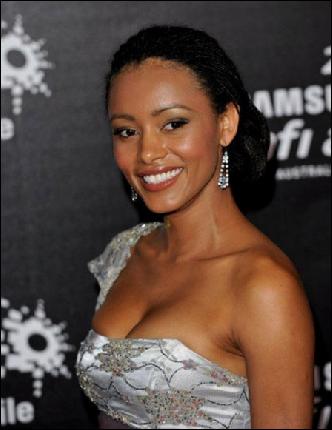 emilia_burns007 (448x581, 59 kБ...)